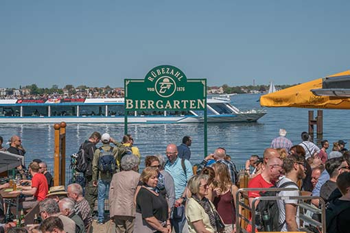 Unser Biergarten direkt am Wasser Rübezahl Biergarten in Berlin Köpenick