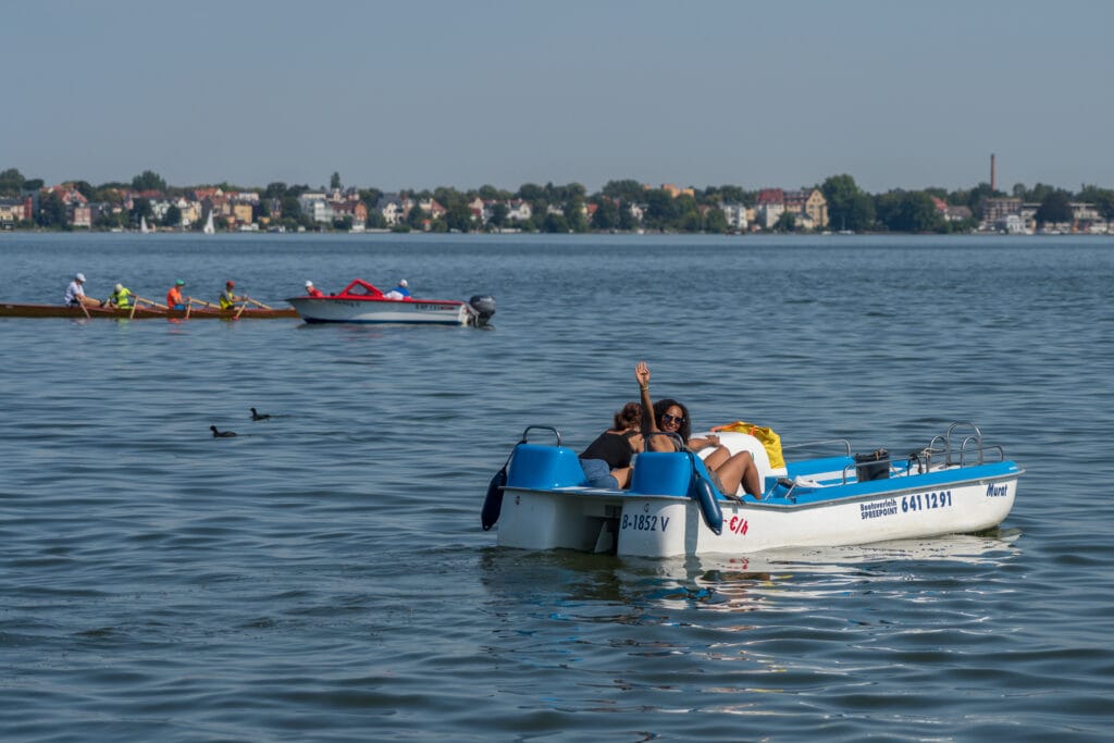 Aktivitäten Köpenick: Boot fahren auf dem Müggelsee